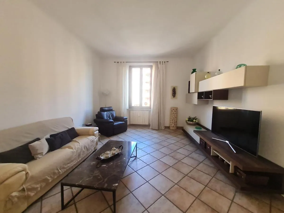 Niguarda - Palanzone Cozy 2Broom Apartment Milánó